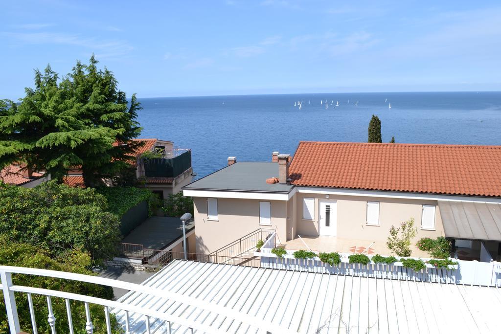 Apartment Jugo Pirano Esterno foto