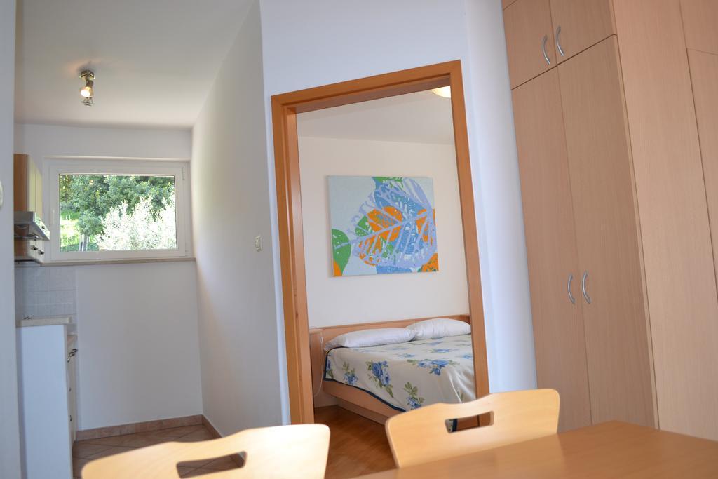 Apartment Jugo Pirano Esterno foto