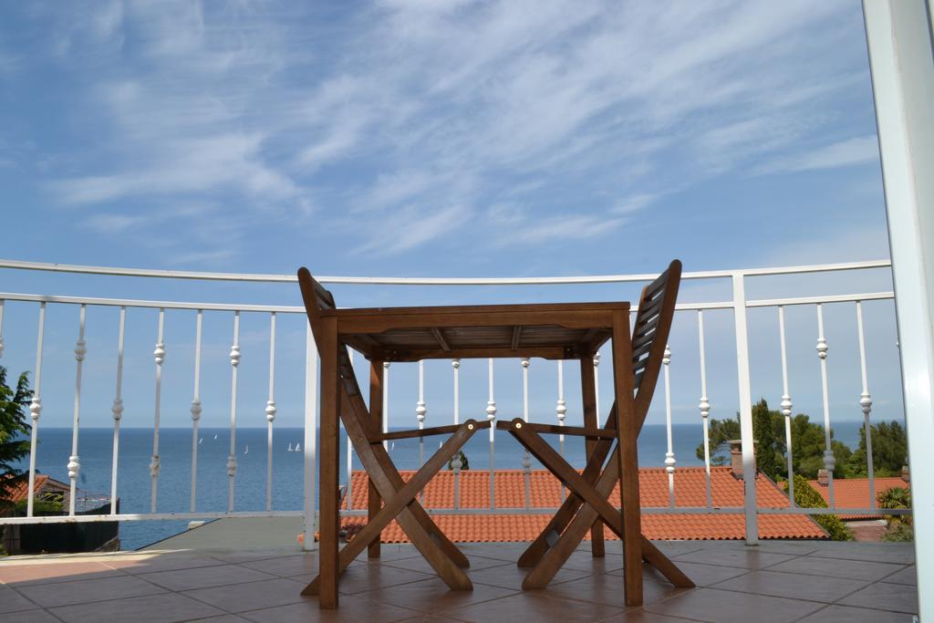 Apartment Jugo Pirano Esterno foto