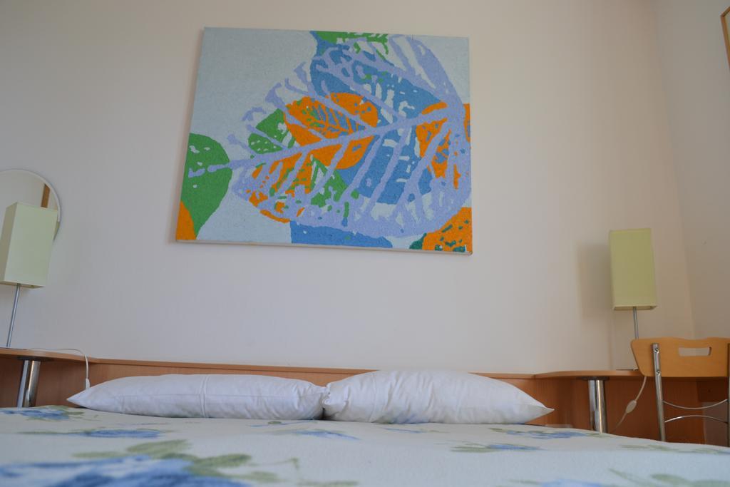 Apartment Jugo Pirano Esterno foto